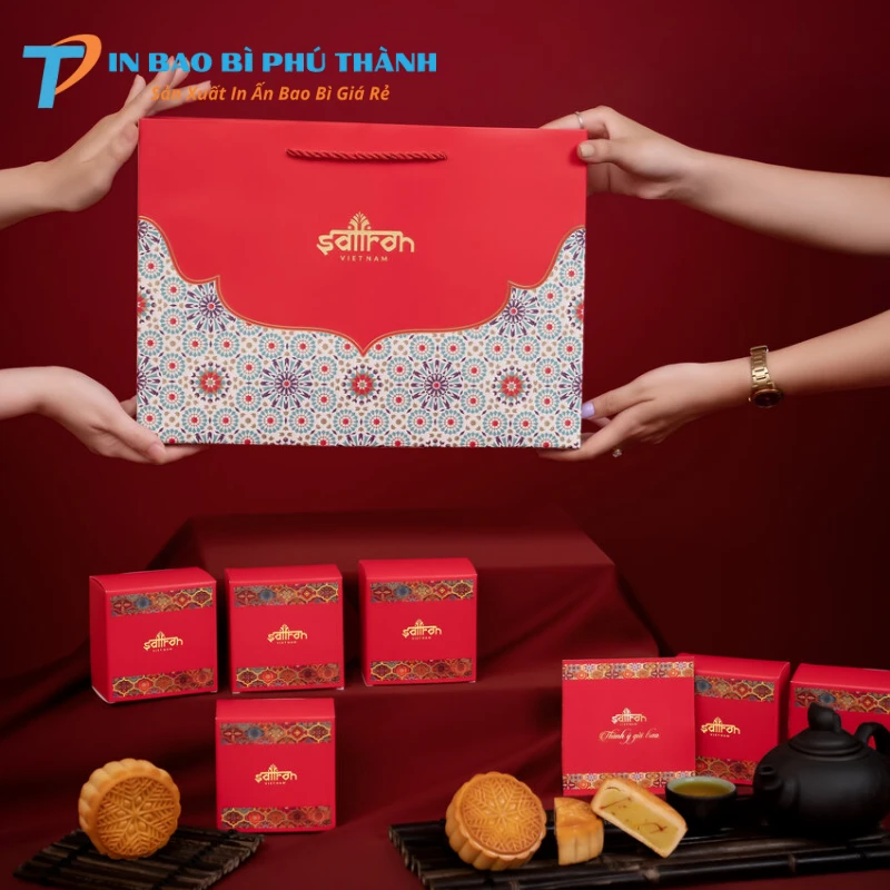 Túi giấy đựng bánh trung thu làm quà tặng
